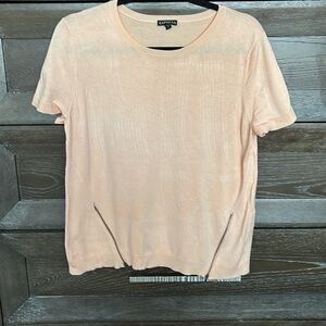 EXPRESS shortsleeved sweater, with zipper detail. Women’s size L.